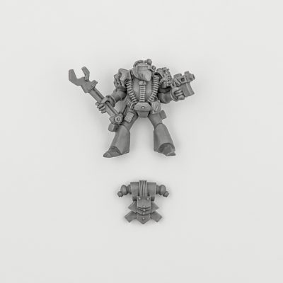Space Marine Techmarine with Wrench 1991